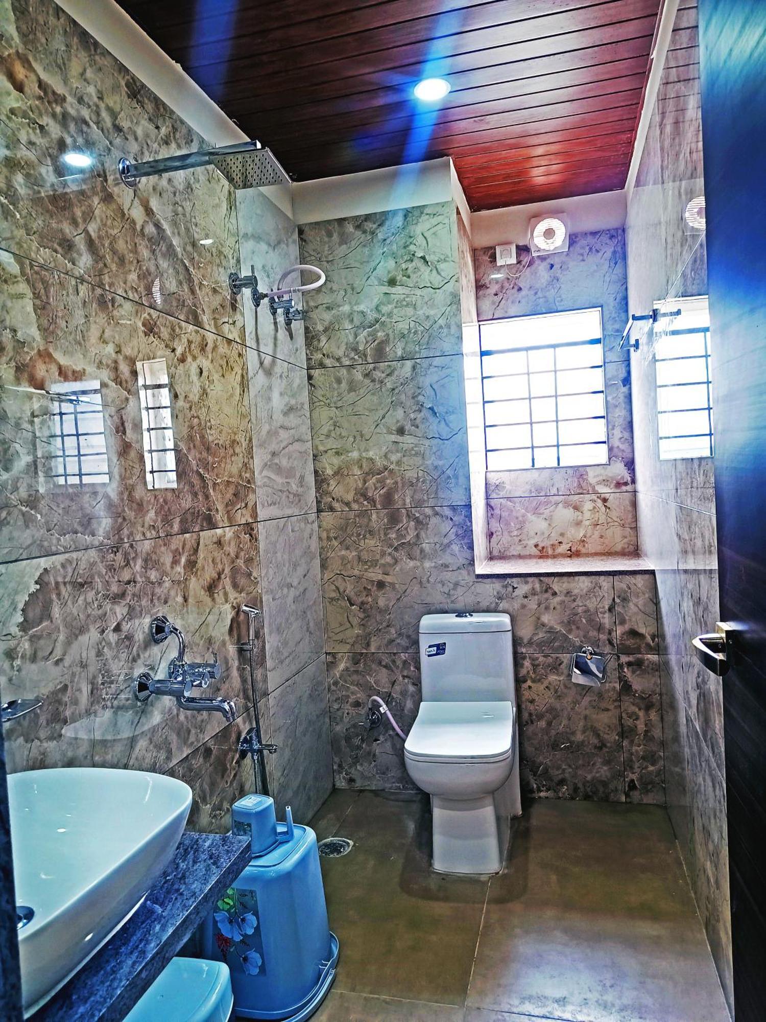 Hotel Achhu Palace バンガロール エクステリア 写真